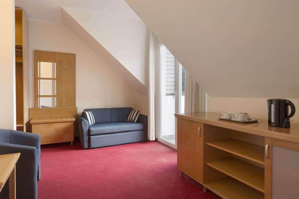 Ramada Hotel & Suites Kranjska Gora Room photo