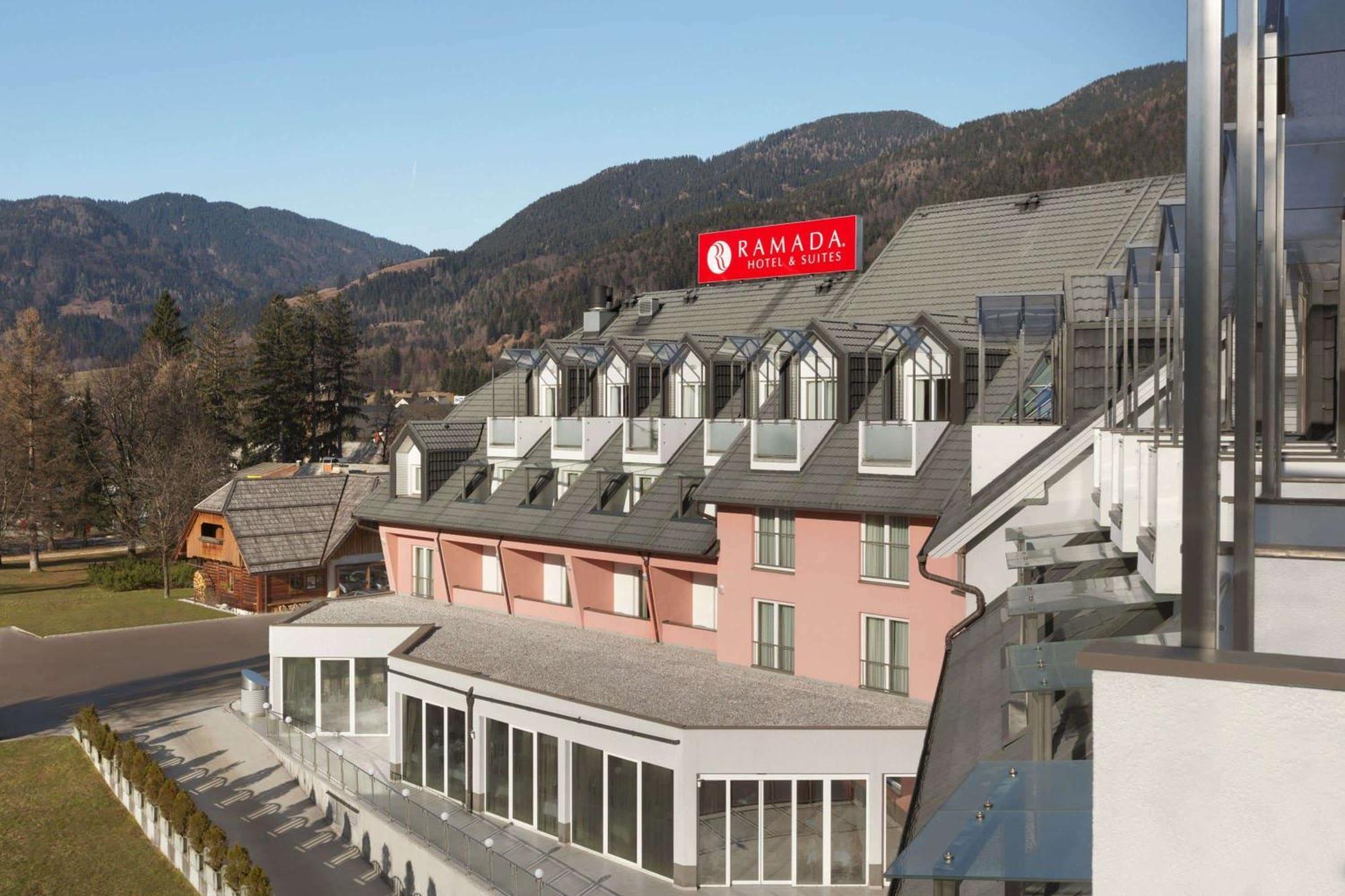 Ramada Hotel & Suites Kranjska Gora Exterior photo