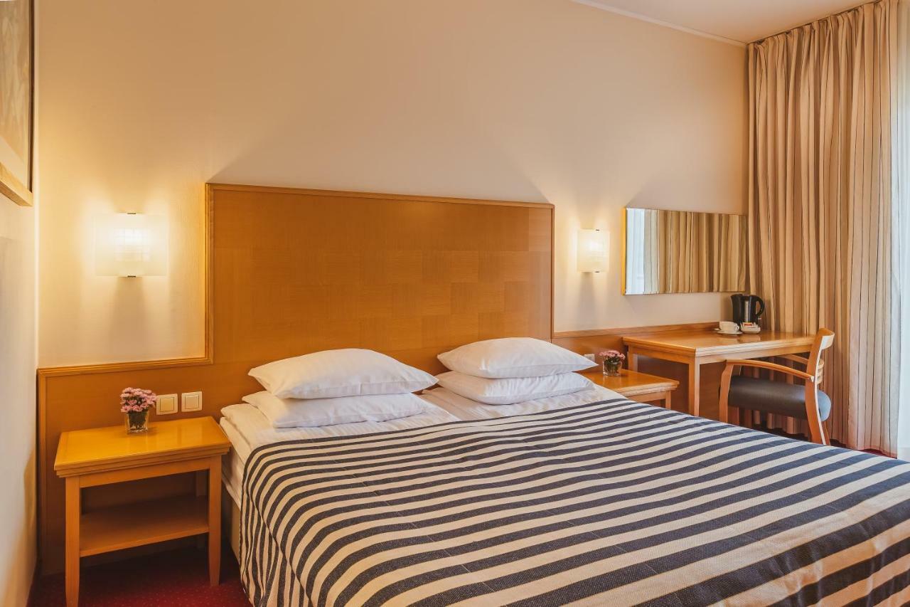 Ramada Hotel & Suites Kranjska Gora Exterior photo