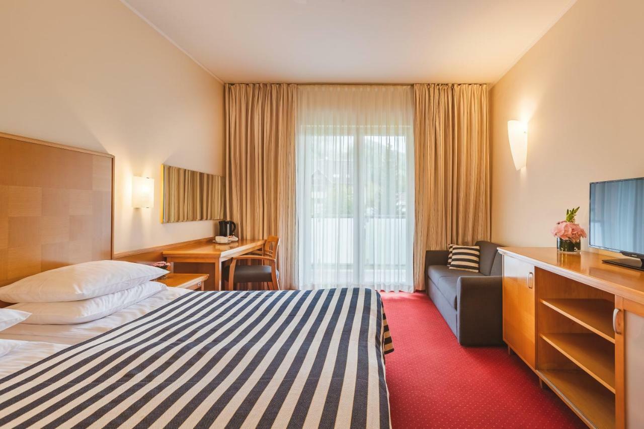 Ramada Hotel & Suites Kranjska Gora Exterior photo